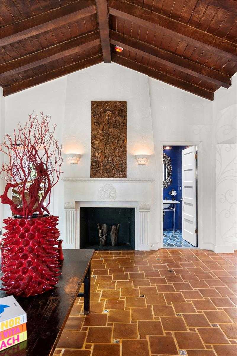 Small Image of 856 TYLER ST, Hollywood Number 8