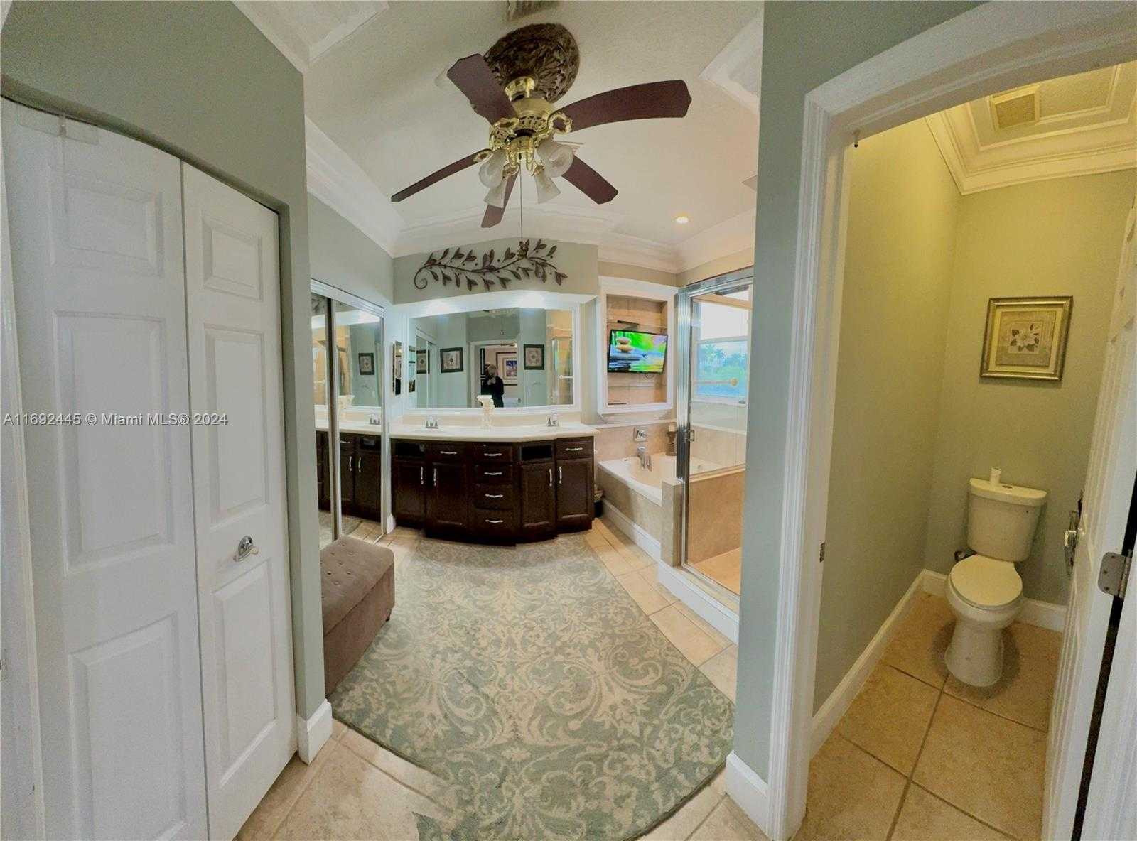 Small Image of 5363 SOUTH WEST 38TH AVE, Hollywood Number 12