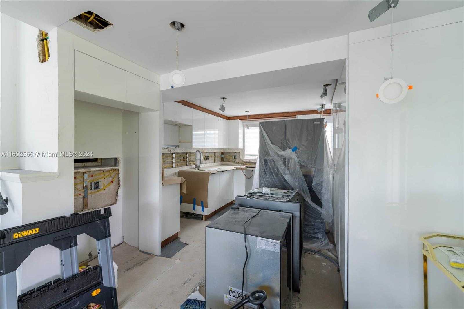 Small Image of 2537 MARATHON LN, Fort Lauderdale Number 32