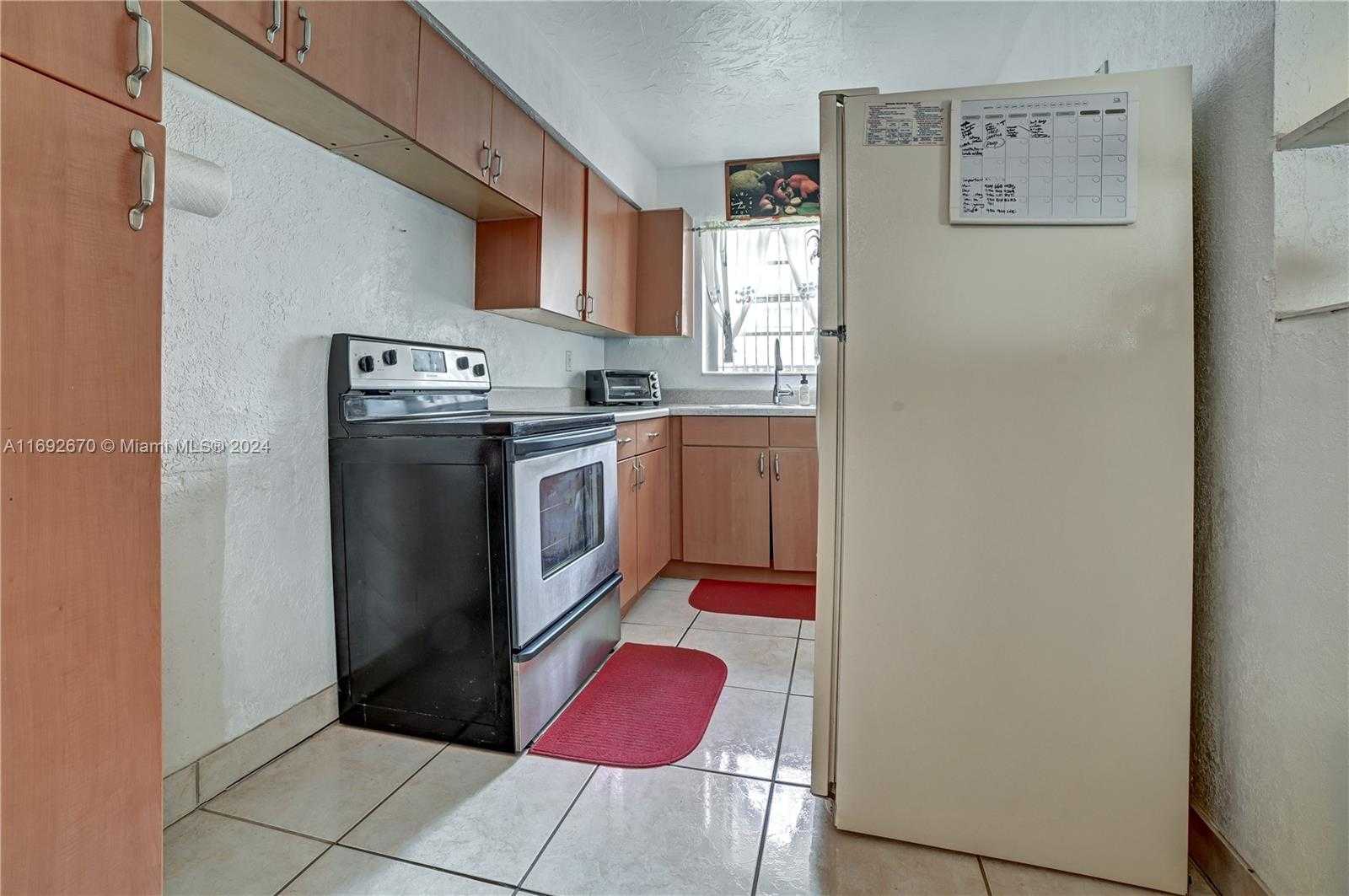 Small Image of 6525 MAYO ST, Hollywood Number 22