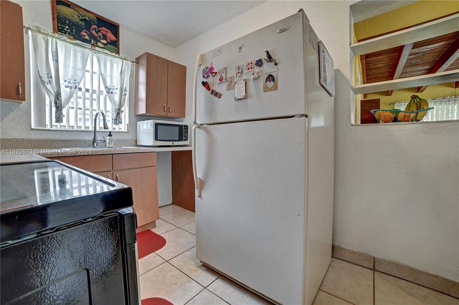 Small Image of 6525 MAYO ST, Hollywood Number 23