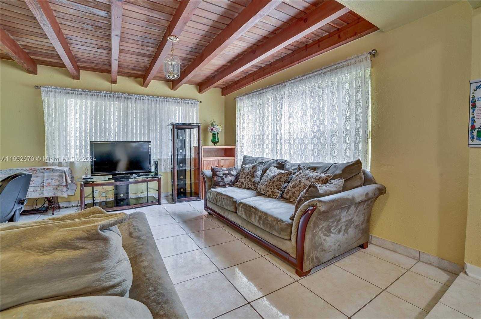 Small Image of 6525 MAYO ST, Hollywood Number 25