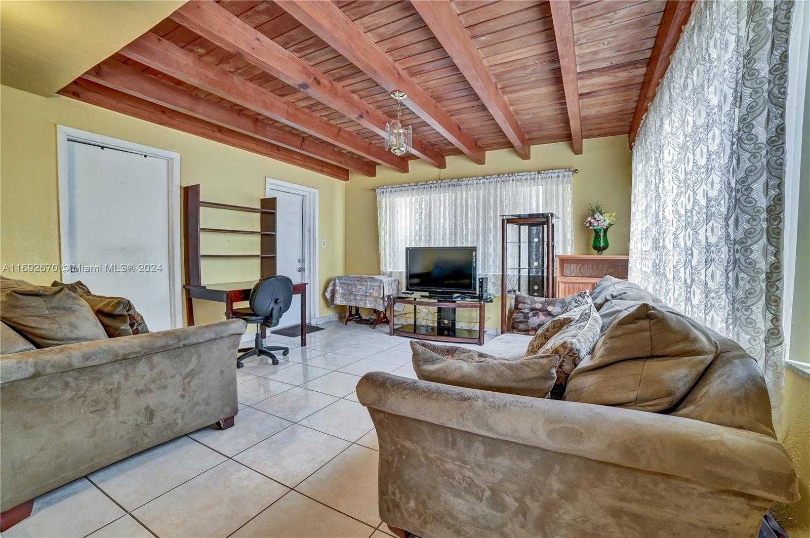 Small Image of 6525 MAYO ST, Hollywood Number 26
