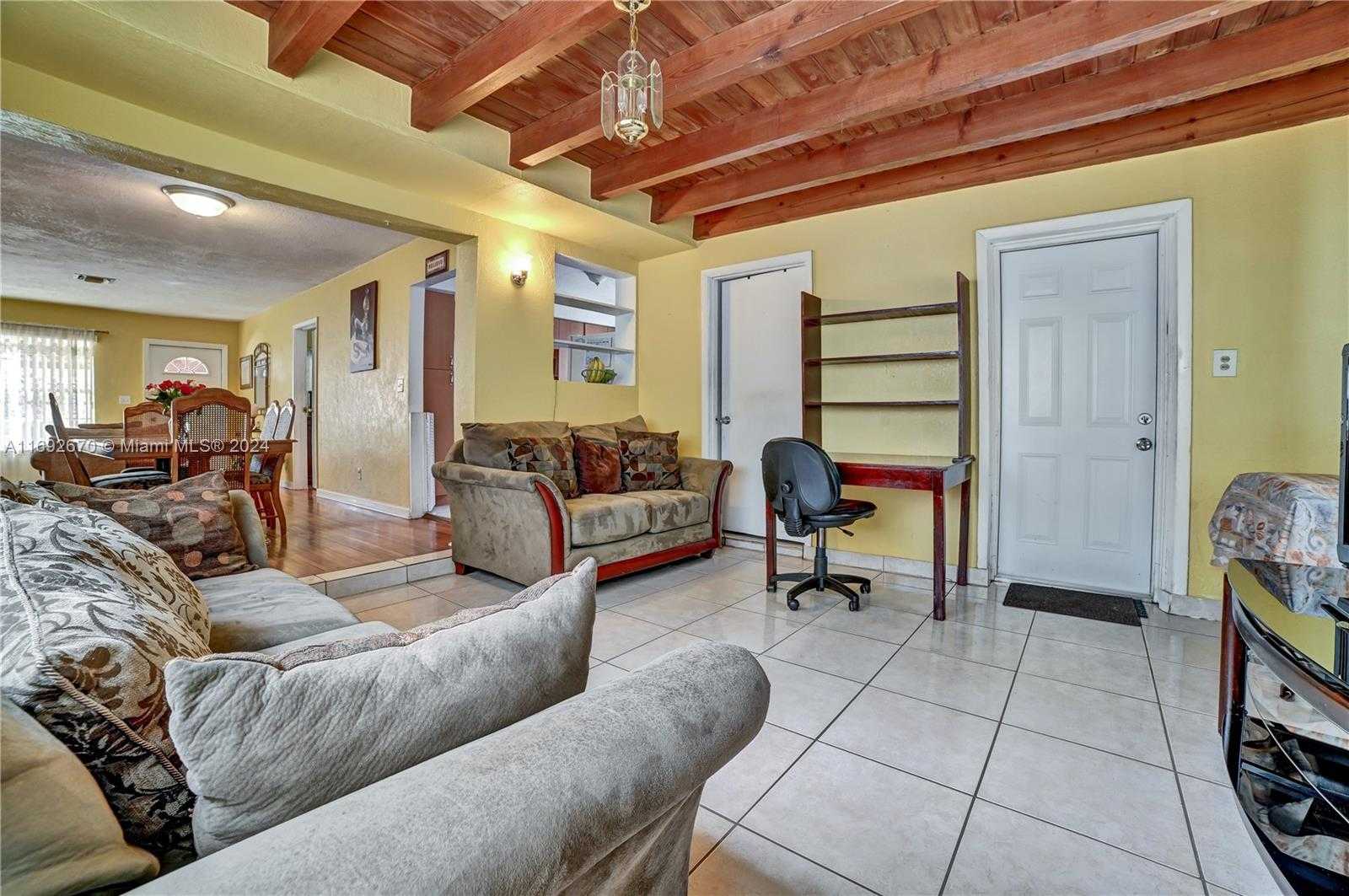 Small Image of 6525 MAYO ST, Hollywood Number 28