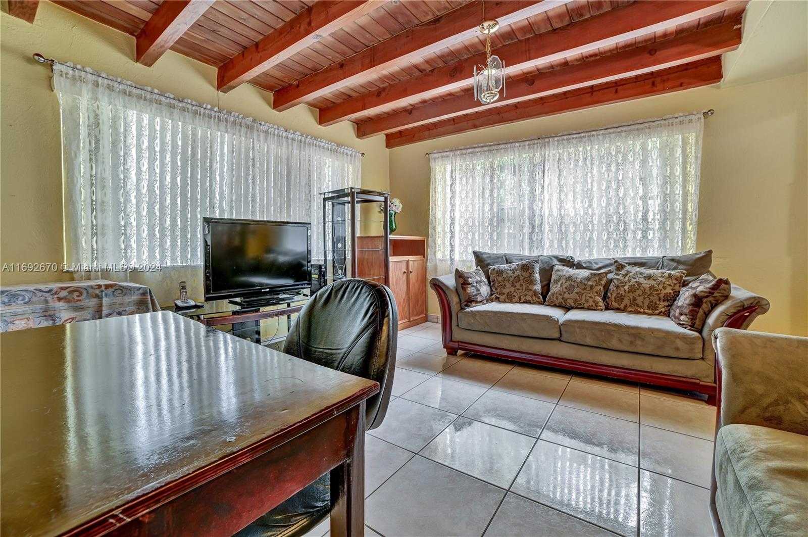 Small Image of 6525 MAYO ST, Hollywood Number 29
