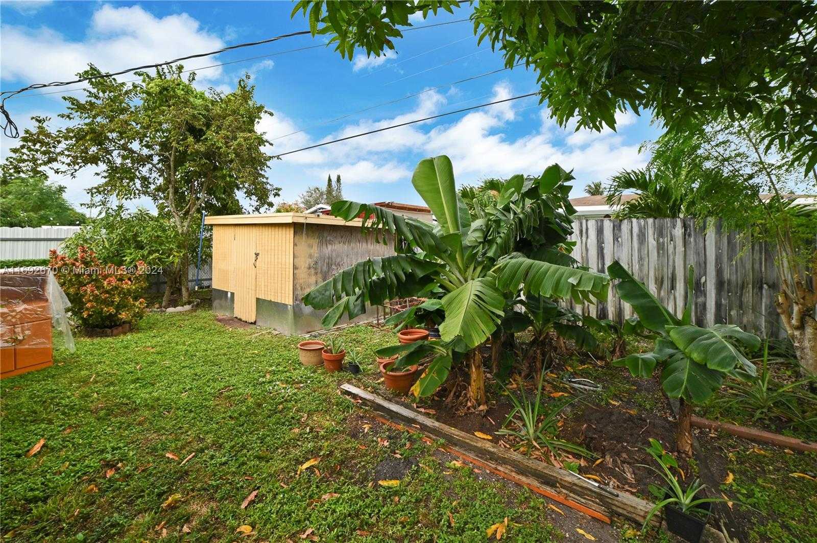Small Image of 6525 MAYO ST, Hollywood Number 33