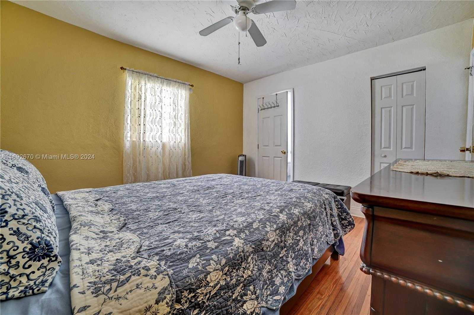 Small Image of 6525 MAYO ST, Hollywood Number 7