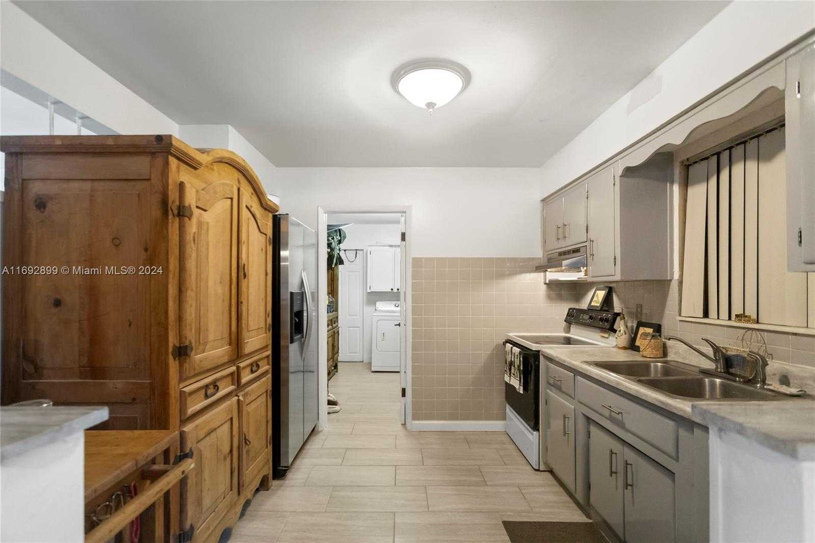 Small Image of 497 NORTH WEST 47TH CT, Oakland Park Number 13
