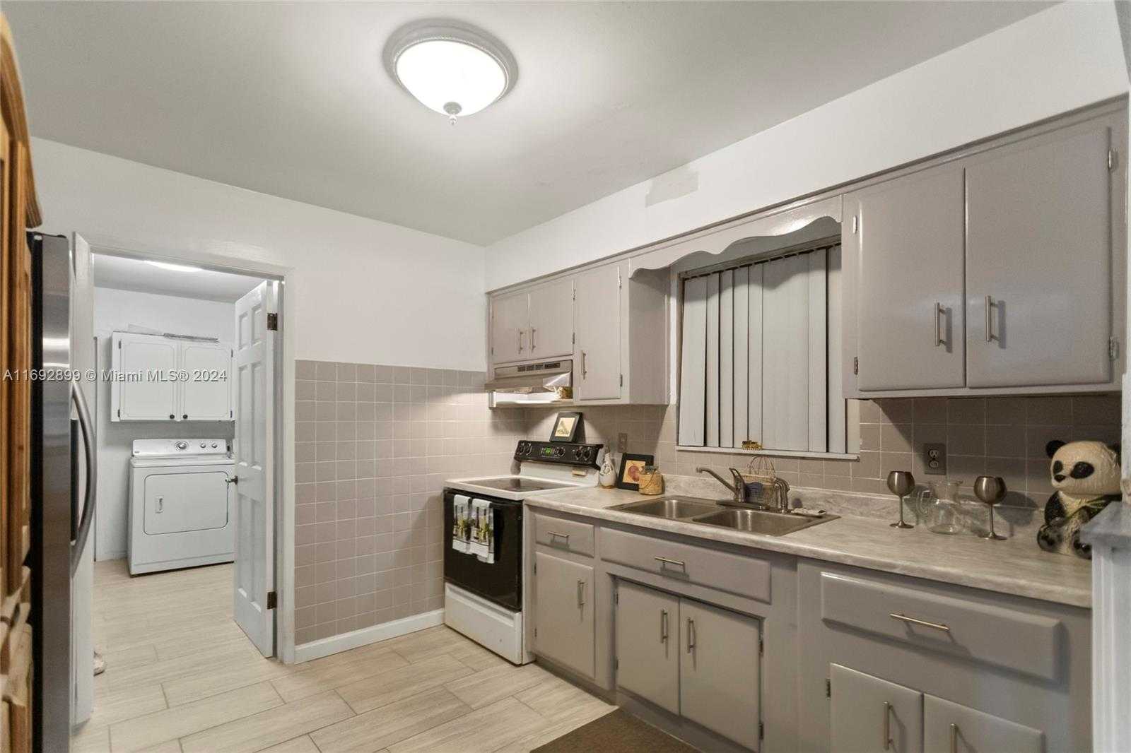 Small Image of 497 NORTH WEST 47TH CT, Oakland Park Number 14