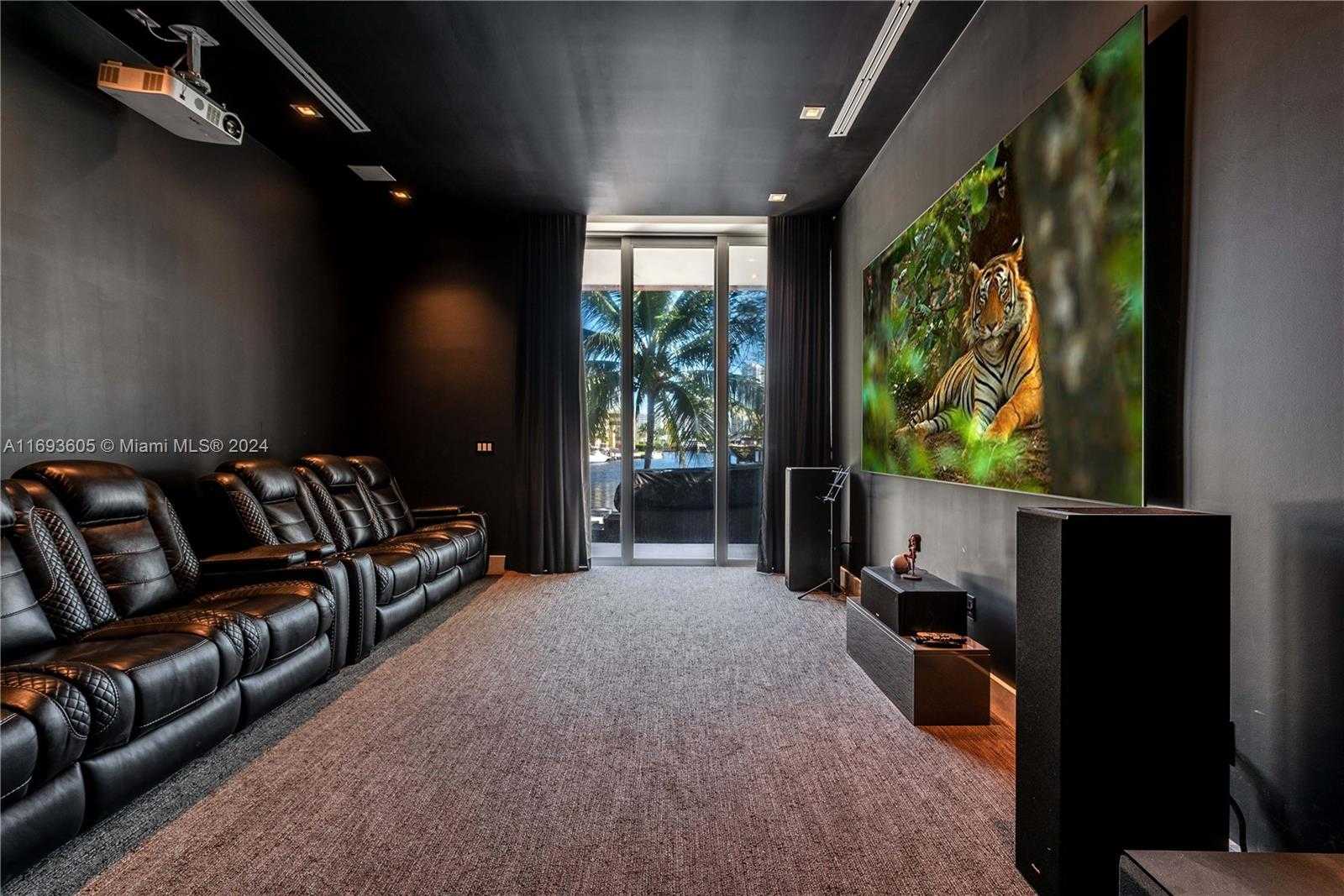 Small Image of 400 TAMARIND DR, Hallandale Beach Number 23