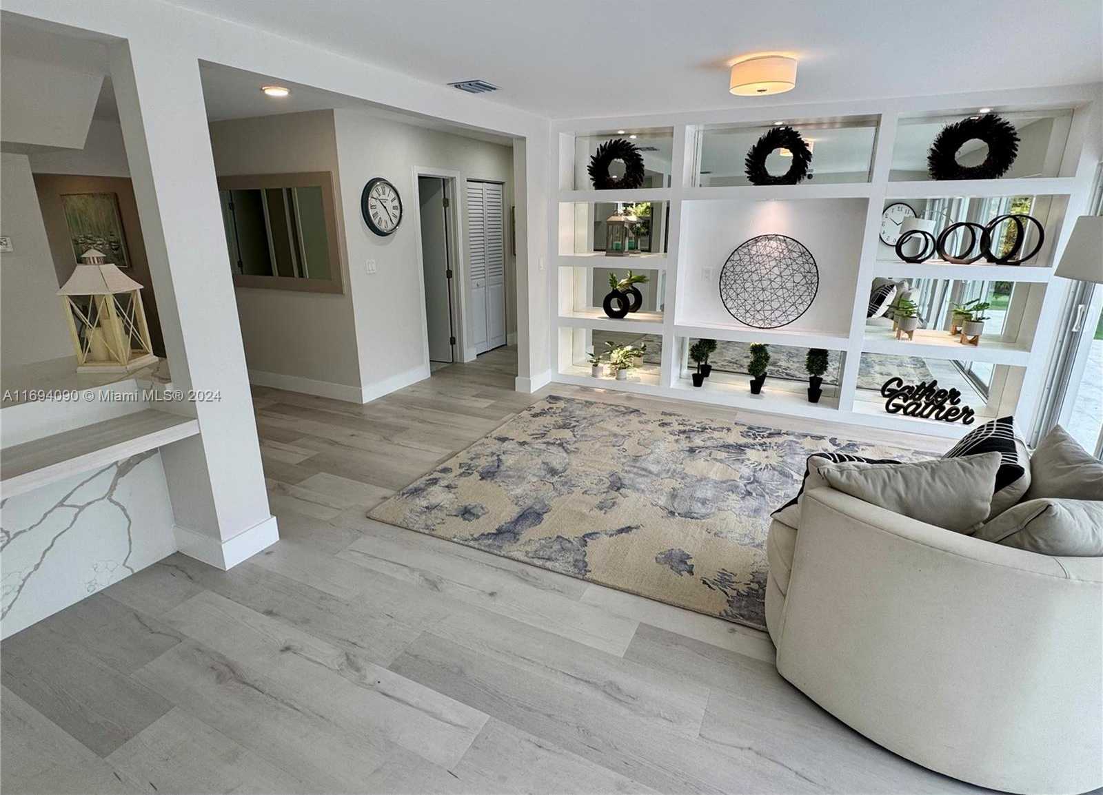 Small Image of 1012 TANGELO ISLE, Fort Lauderdale Number 10