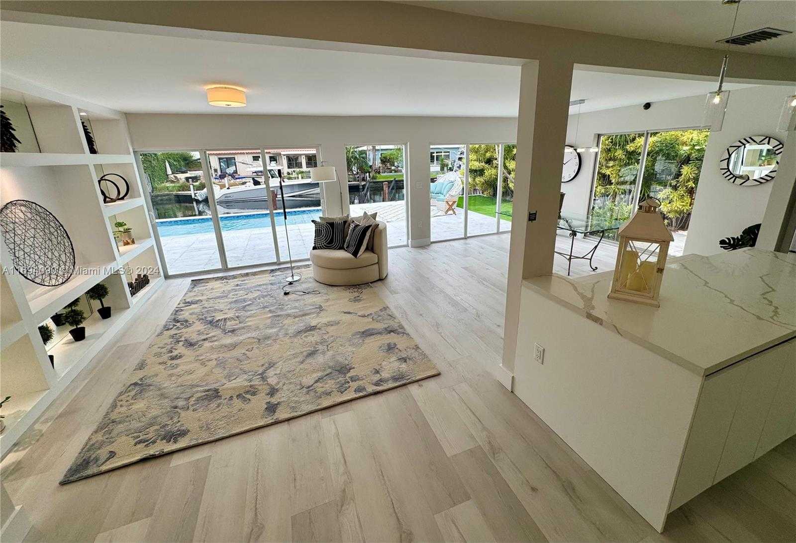 Small Image of 1012 TANGELO ISLE, Fort Lauderdale Number 11
