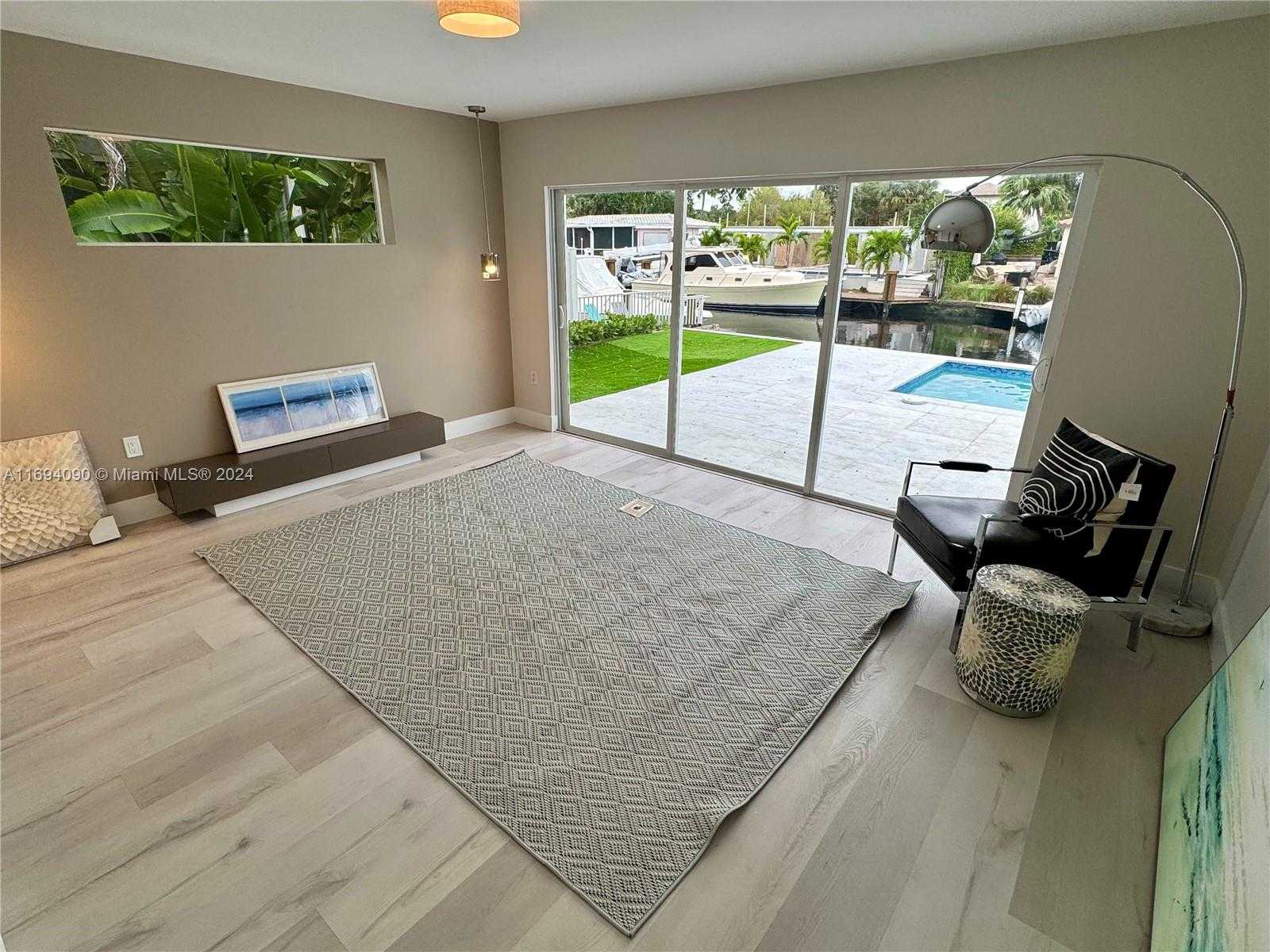 Small Image of 1012 TANGELO ISLE, Fort Lauderdale Number 20
