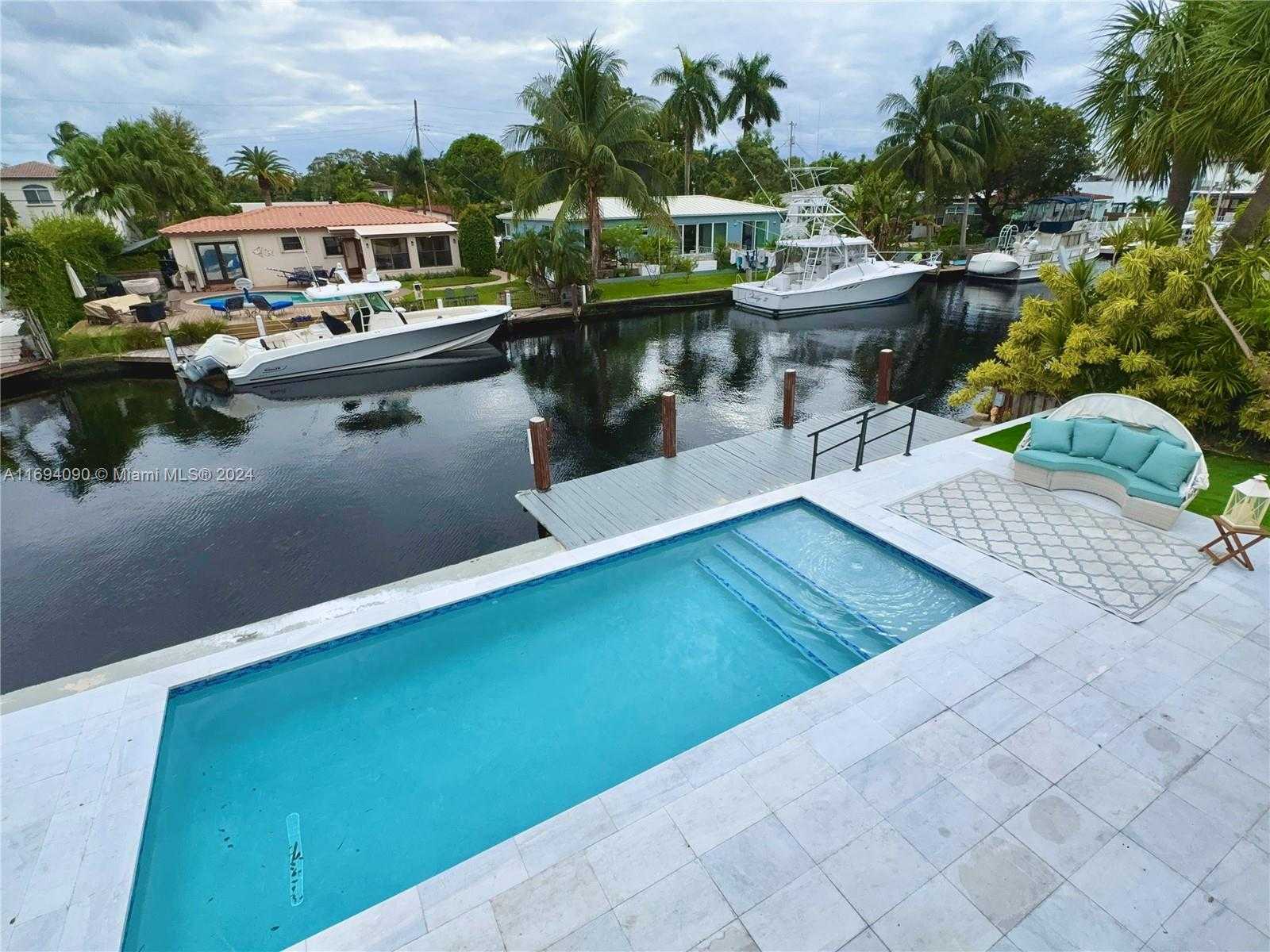 Small Image of 1012 TANGELO ISLE, Fort Lauderdale Number 35