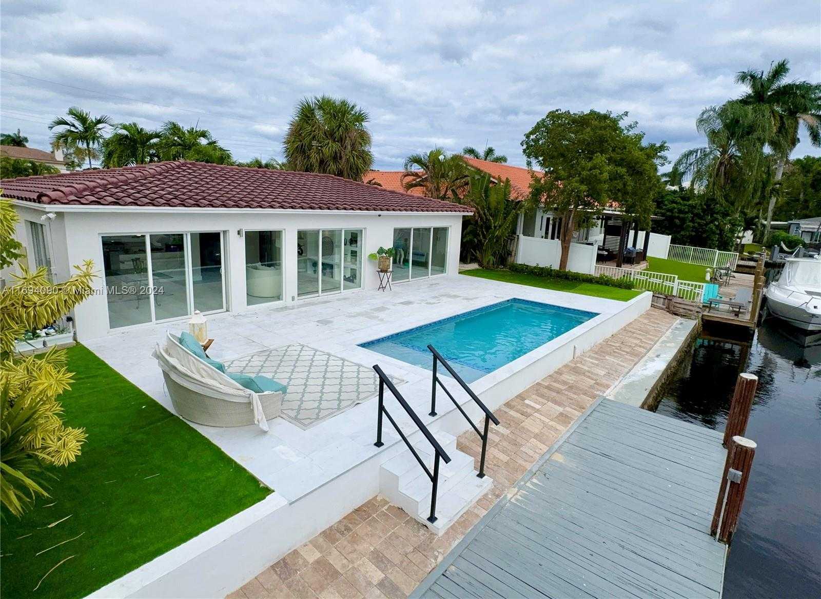 Small Image of 1012 TANGELO ISLE, Fort Lauderdale Number 42