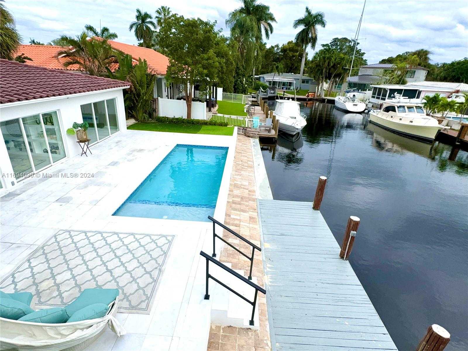 Small Image of 1012 TANGELO ISLE, Fort Lauderdale Number 43