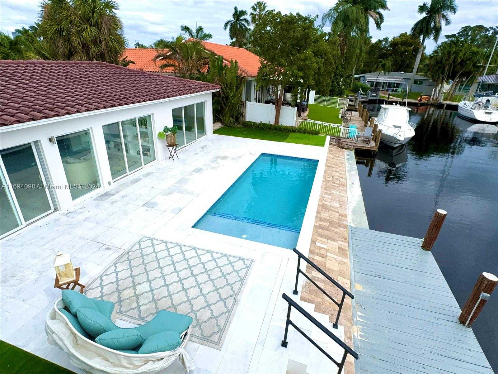 Small Image of 1012 TANGELO ISLE, Fort Lauderdale Number 44