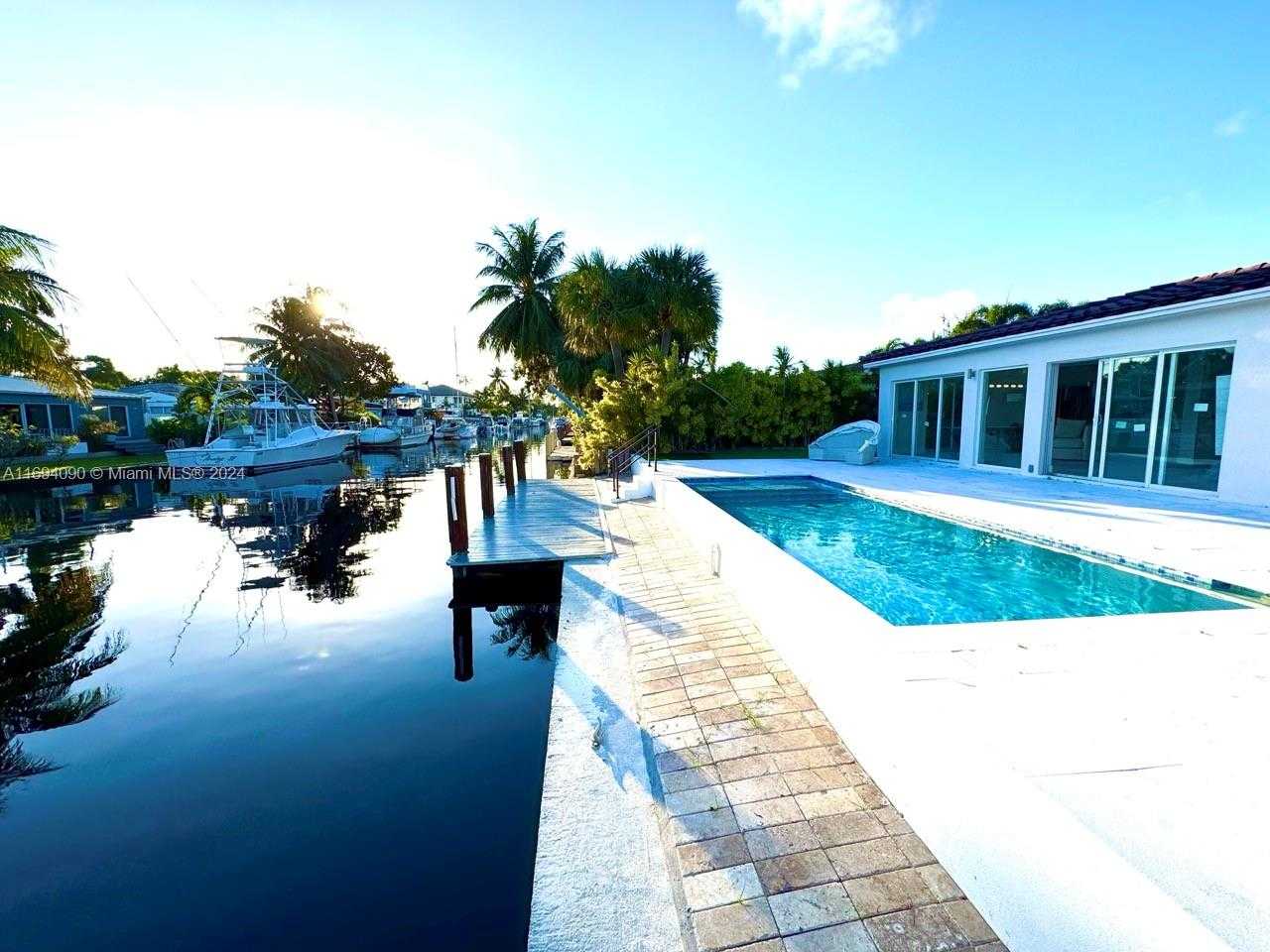 Small Image of 1012 TANGELO ISLE, Fort Lauderdale Number 46