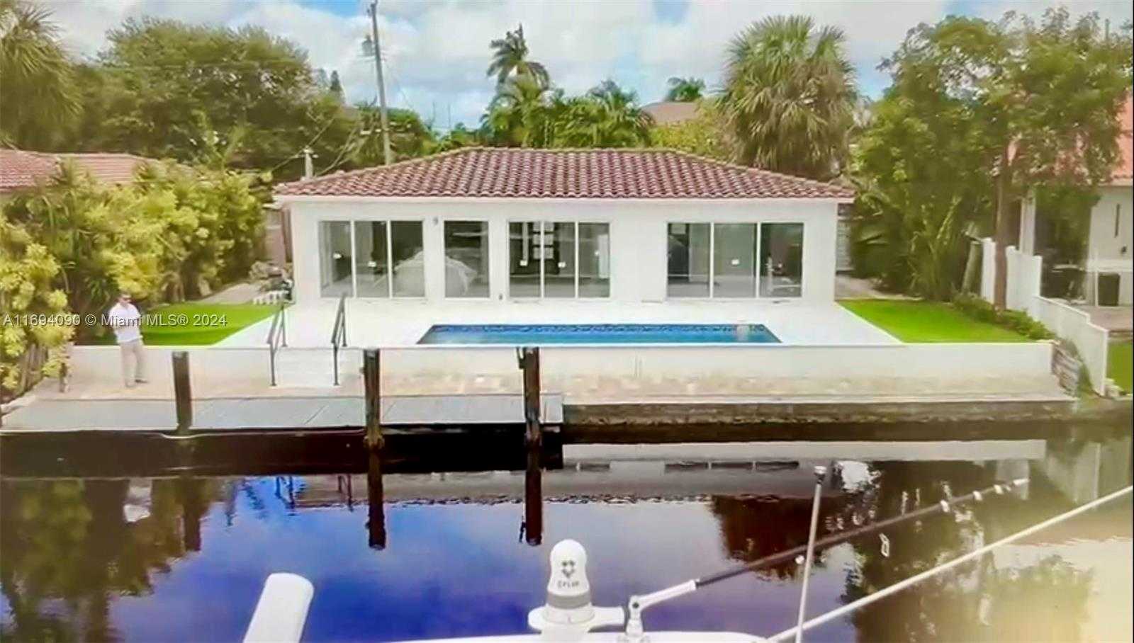 Small Image of 1012 TANGELO ISLE, Fort Lauderdale Number 47