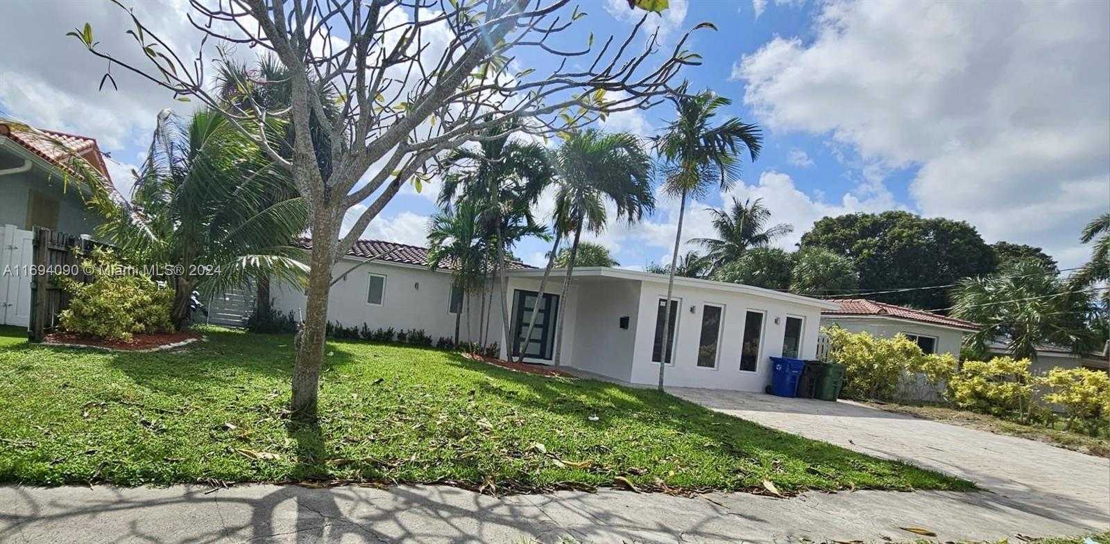 Small Image of 1012 TANGELO ISLE, Fort Lauderdale Number 48