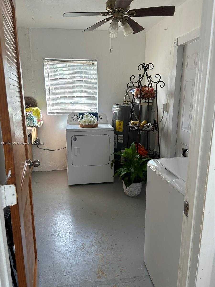 Small Image of 3303 NORTH WEST 181ST ST, Miami Gardens Number 11