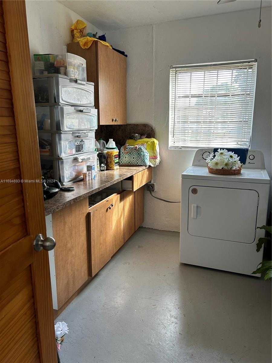 Small Image of 3303 NORTH WEST 181ST ST, Miami Gardens Number 12