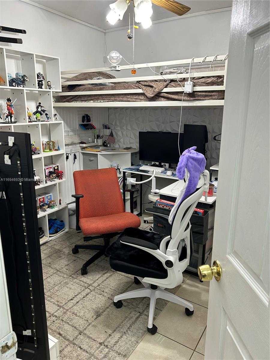 Small Image of 3303 NORTH WEST 181ST ST, Miami Gardens Number 16