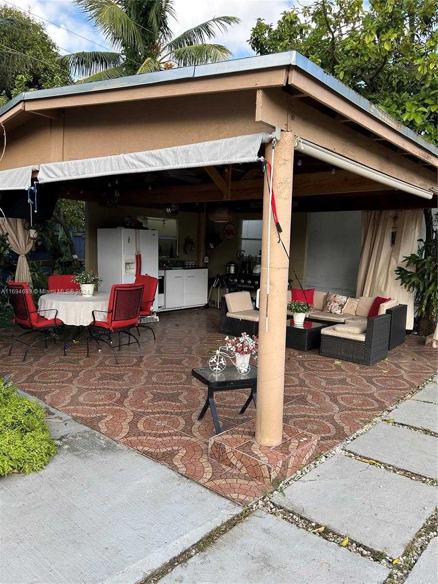 Small Image of 3303 NORTH WEST 181ST ST, Miami Gardens Number 19