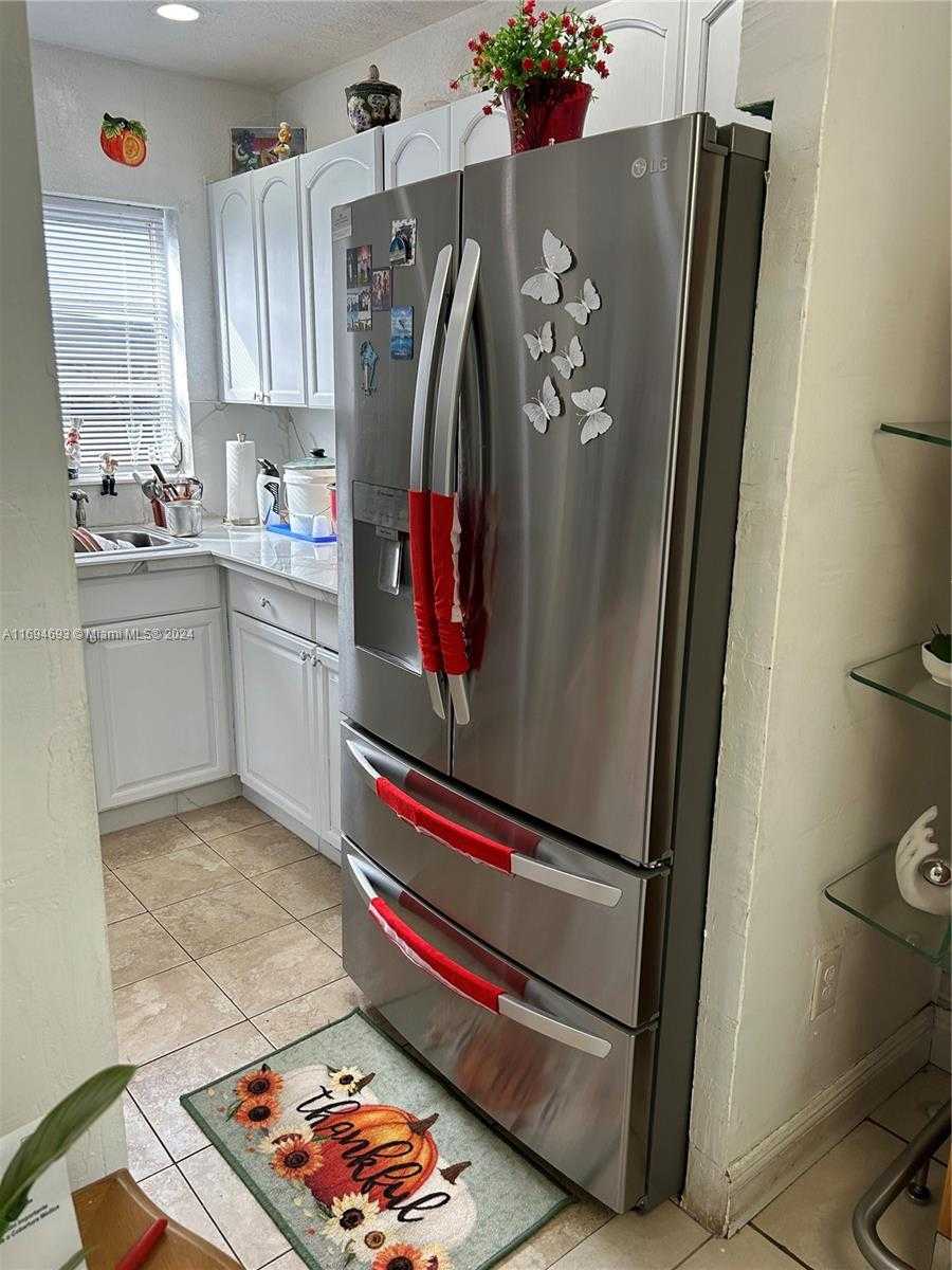 Small Image of 3303 NORTH WEST 181ST ST, Miami Gardens Number 9