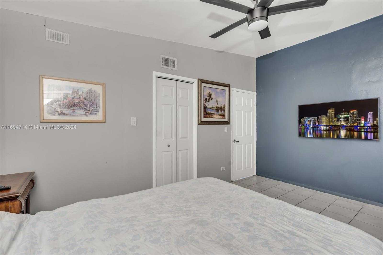 Small Image of 1565 NORTH EAST 139TH ST, North Miami Number 10