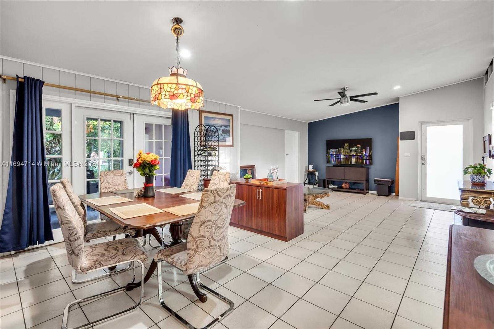 Small Image of 1565 NORTH EAST 139TH ST, North Miami Number 12