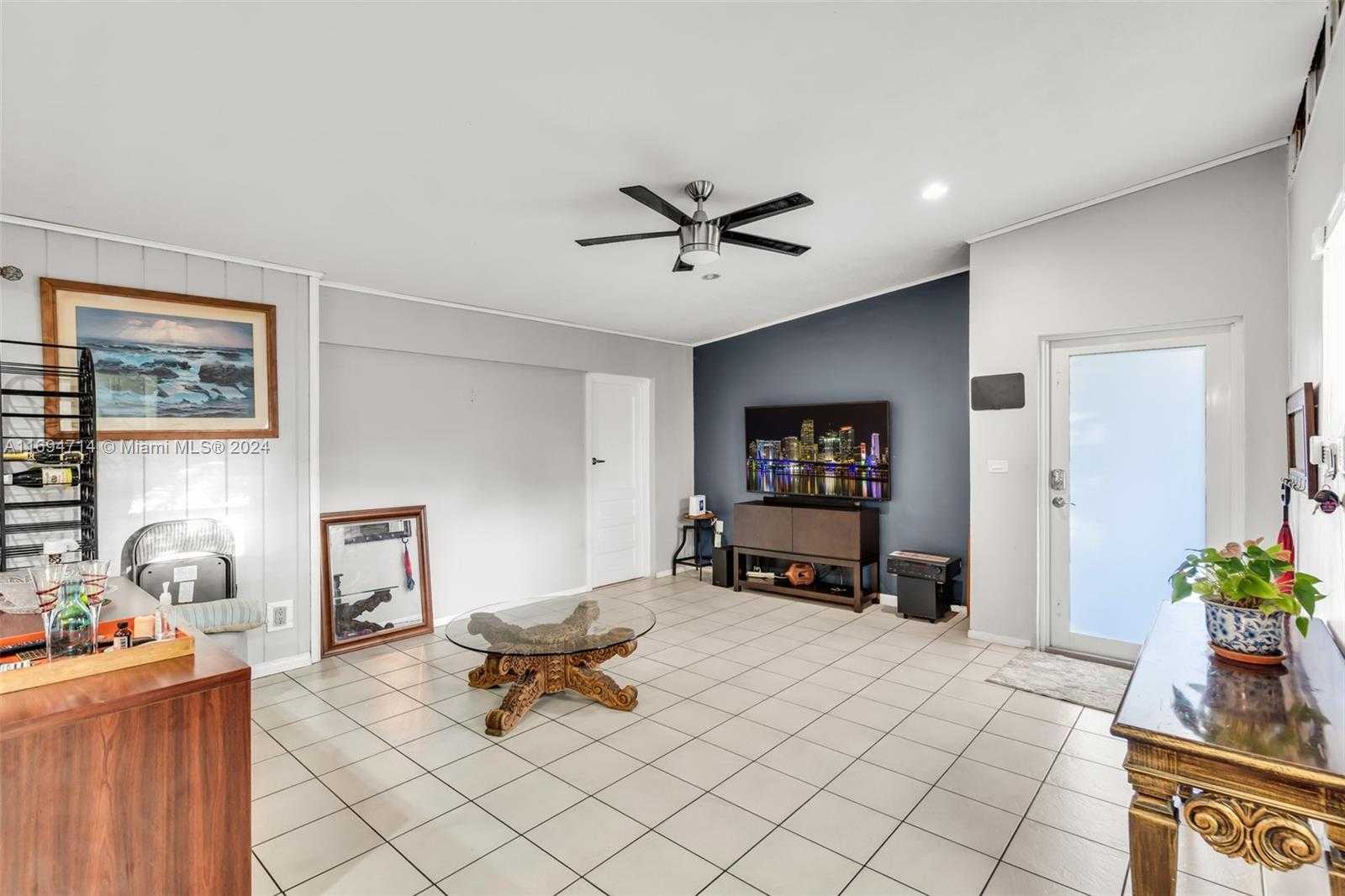 Small Image of 1565 NORTH EAST 139TH ST, North Miami Number 14
