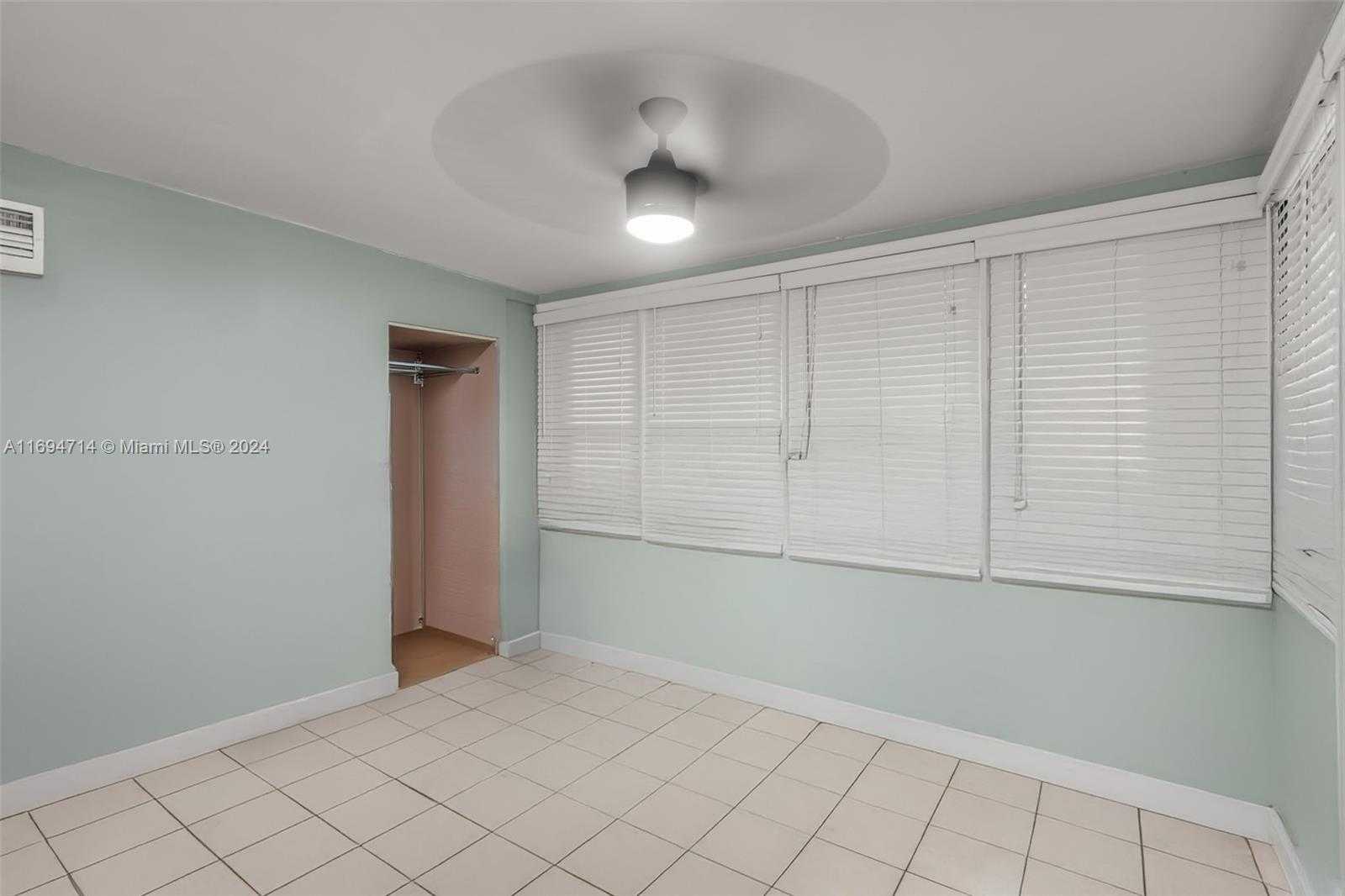 Small Image of 1565 NORTH EAST 139TH ST, North Miami Number 17