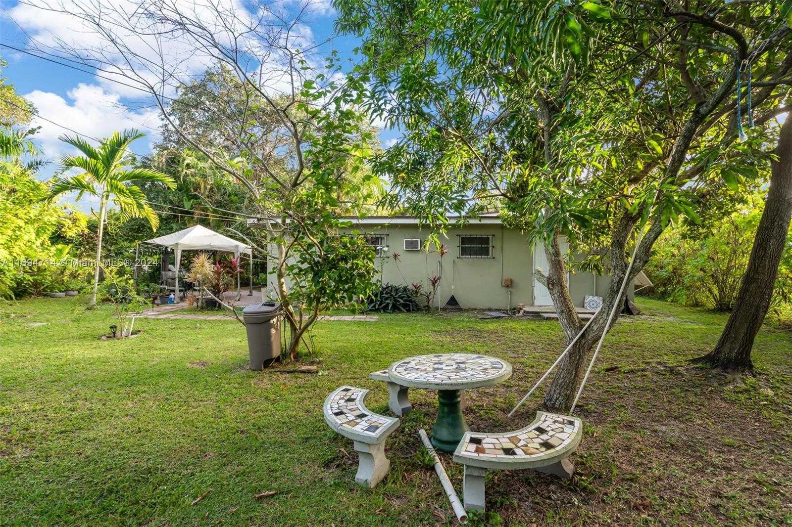 Small Image of 1565 NORTH EAST 139TH ST, North Miami Number 31