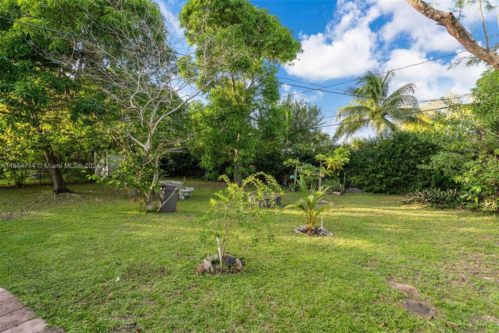 Small Image of 1565 NORTH EAST 139TH ST, North Miami Number 32