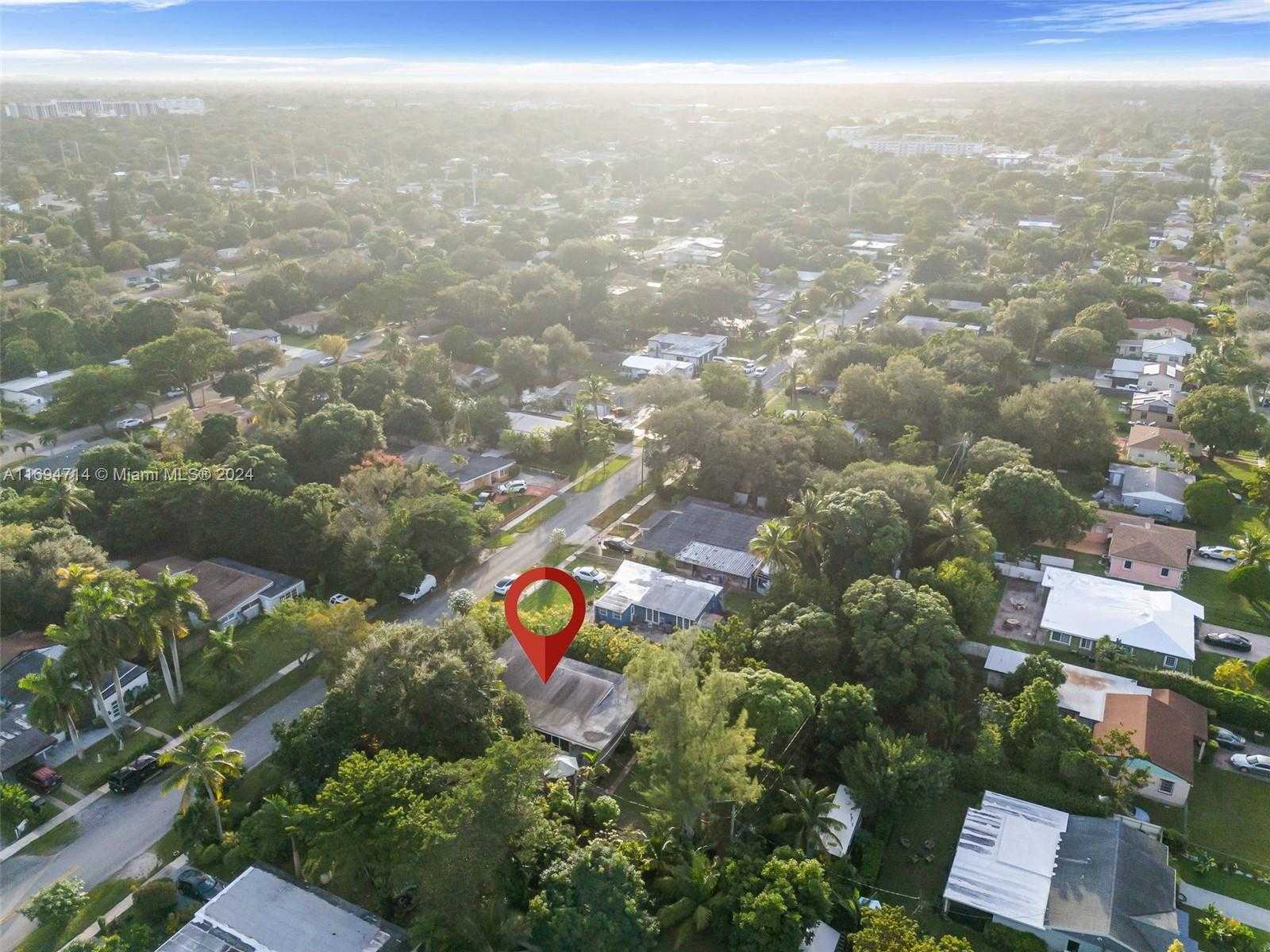 Small Image of 1565 NORTH EAST 139TH ST, North Miami Number 34