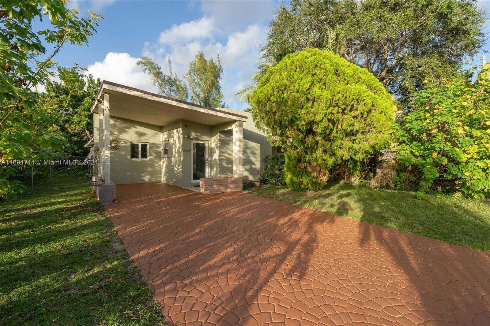 Small Image of 1565 NORTH EAST 139TH ST, North Miami Number 43