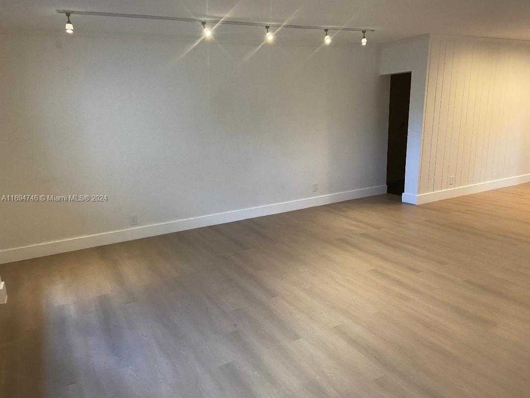 Small Image of 6205 JACARANDA CIR, Tamarac Number 5