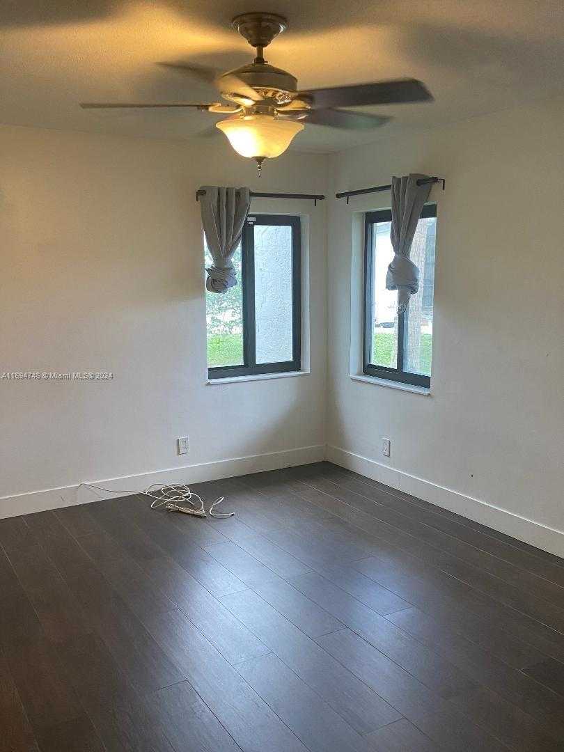 Small Image of 6205 JACARANDA CIR, Tamarac Number 8