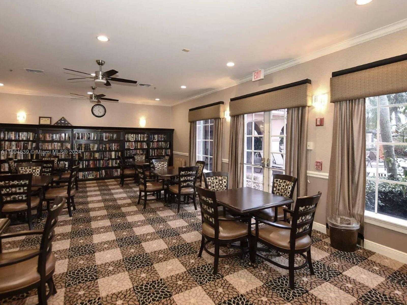 Small Image of 12244 CASTLE PINES RD, Boynton Beach Number 23