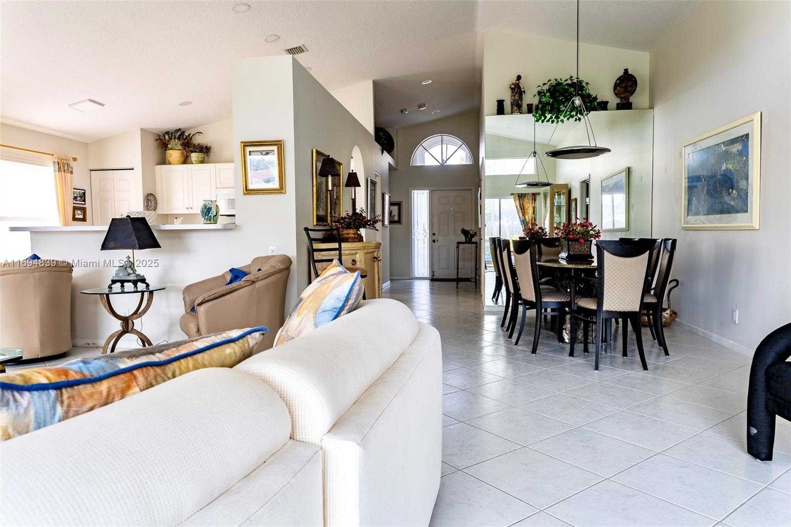 Small Image of 12244 CASTLE PINES RD, Boynton Beach Number 4