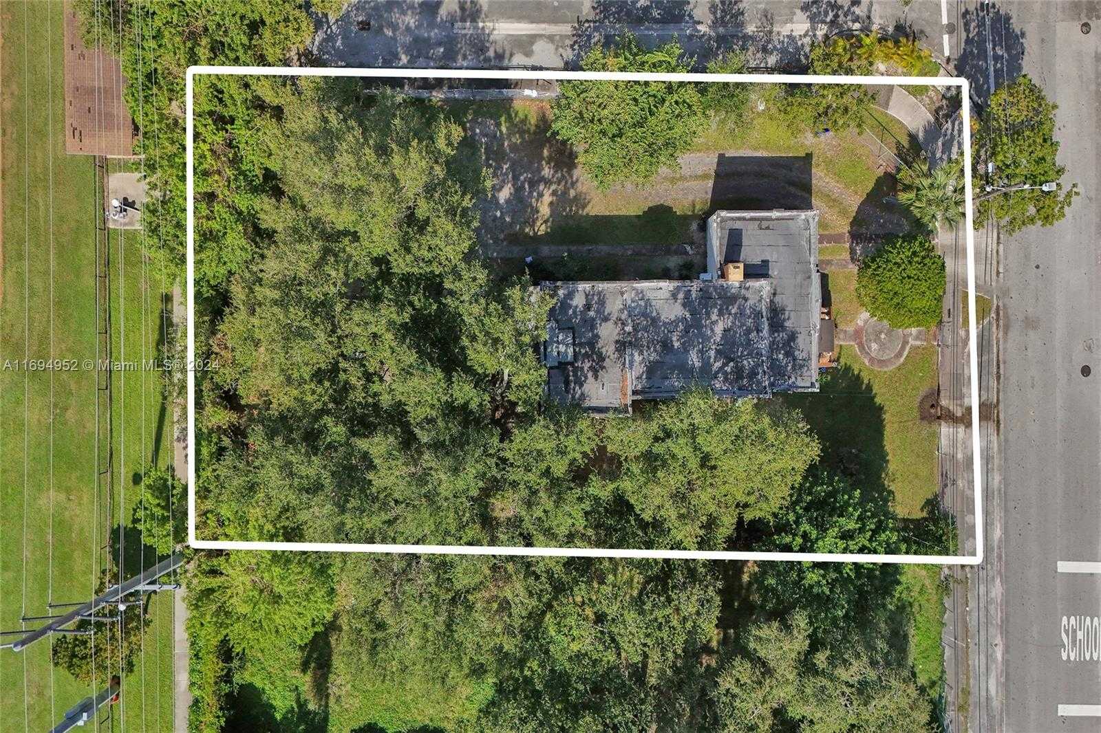 Small Image of 6440 NORTH WEST 4TH AVE, Miami Number 28