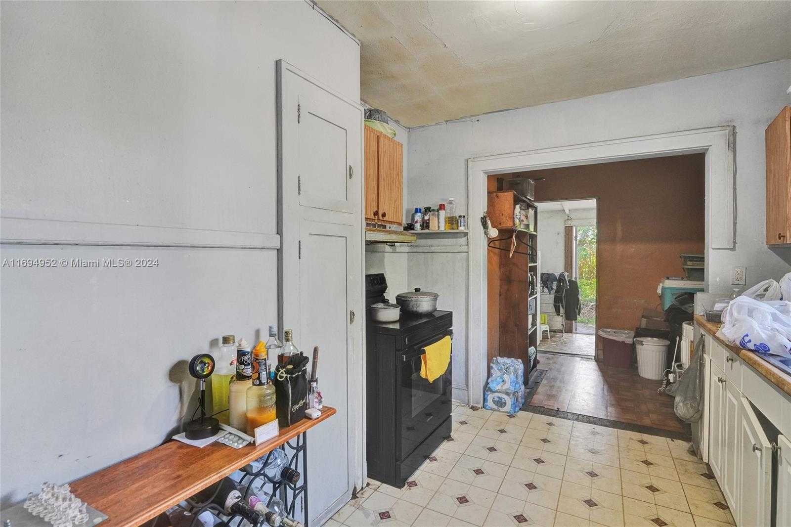 Small Image of 6440 NORTH WEST 4TH AVE, Miami Number 36