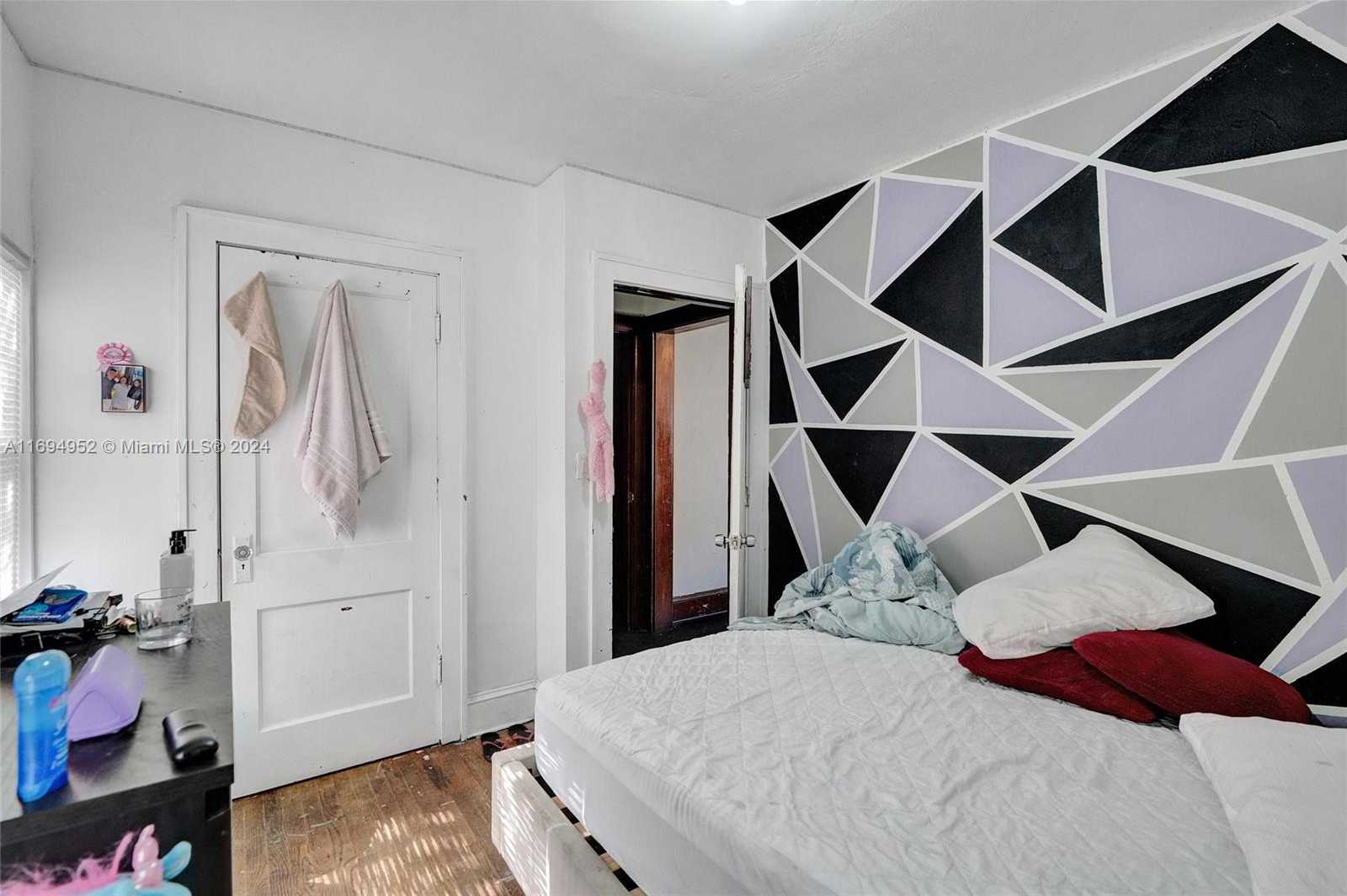 Small Image of 6440 NORTH WEST 4TH AVE, Miami Number 43