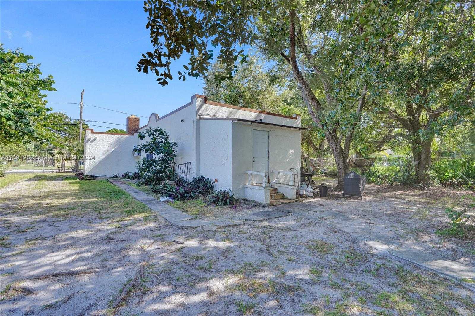 Small Image of 6440 NORTH WEST 4TH AVE, Miami Number 6