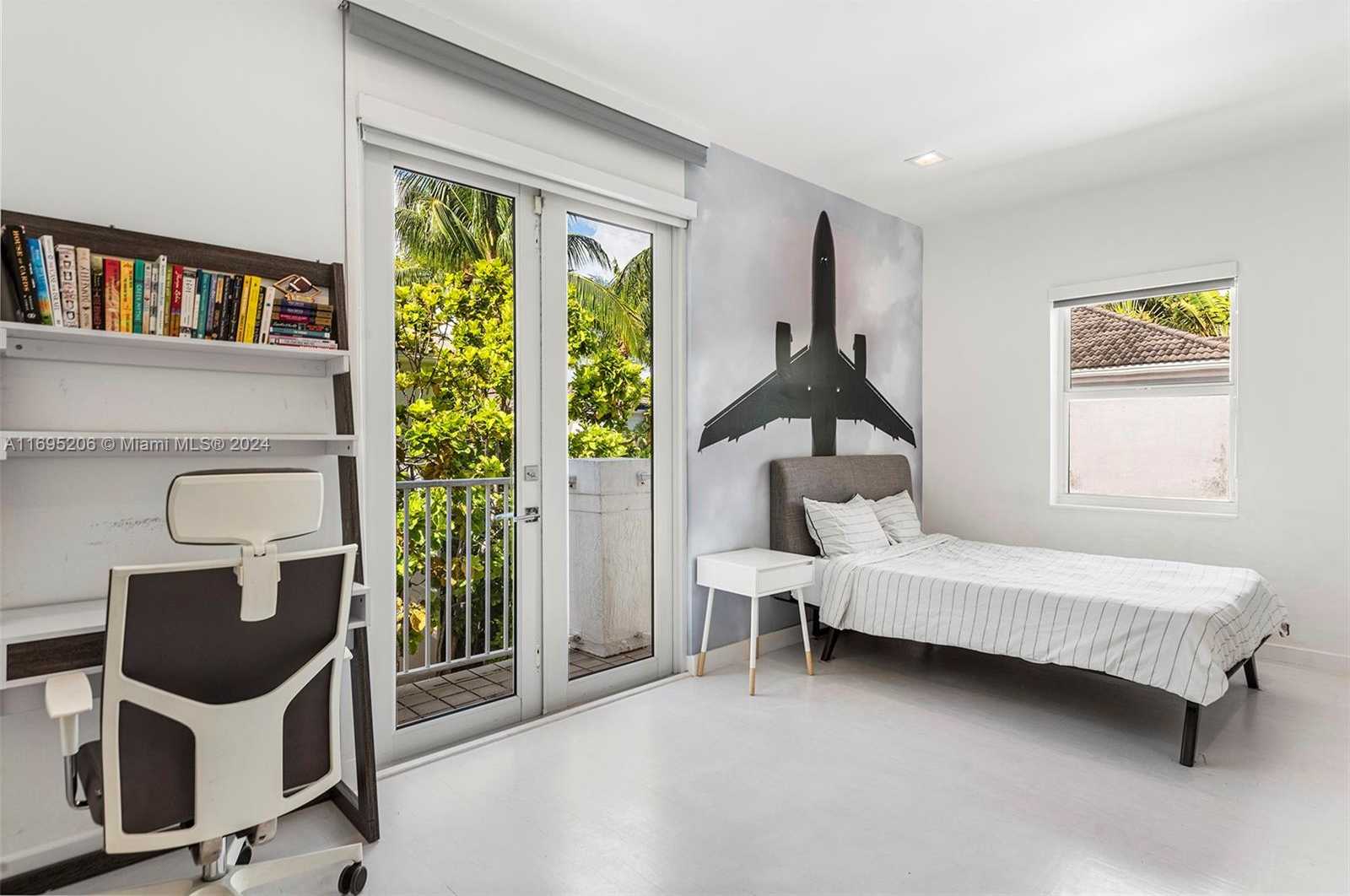 Small Image of 3752 NORTH EAST 199 ST, Aventura Number 28