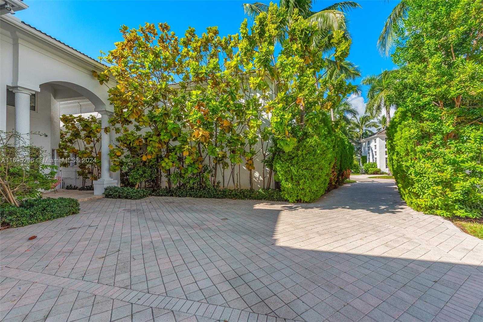 Small Image of 3752 NORTH EAST 199 ST, Aventura Number 34