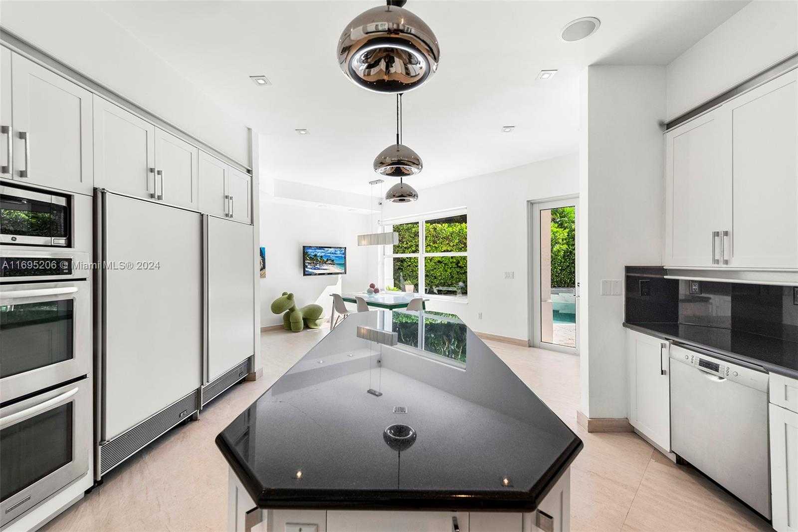 Small Image of 3752 NORTH EAST 199 ST, Aventura Number 5