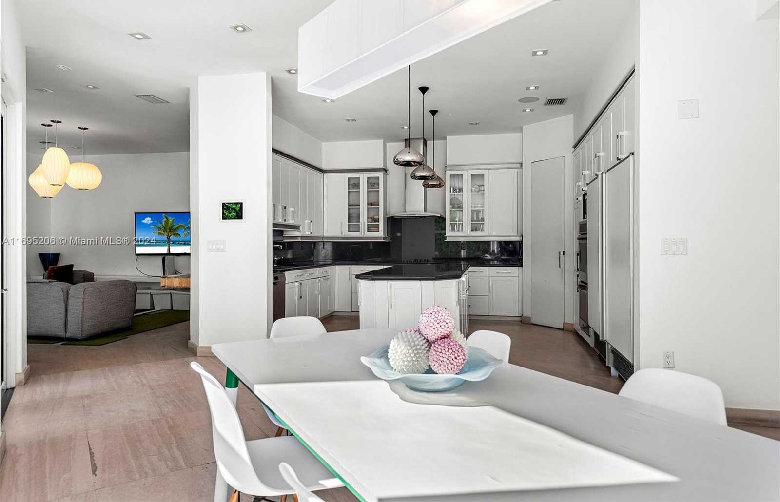 Small Image of 3752 NORTH EAST 199 ST, Aventura Number 8