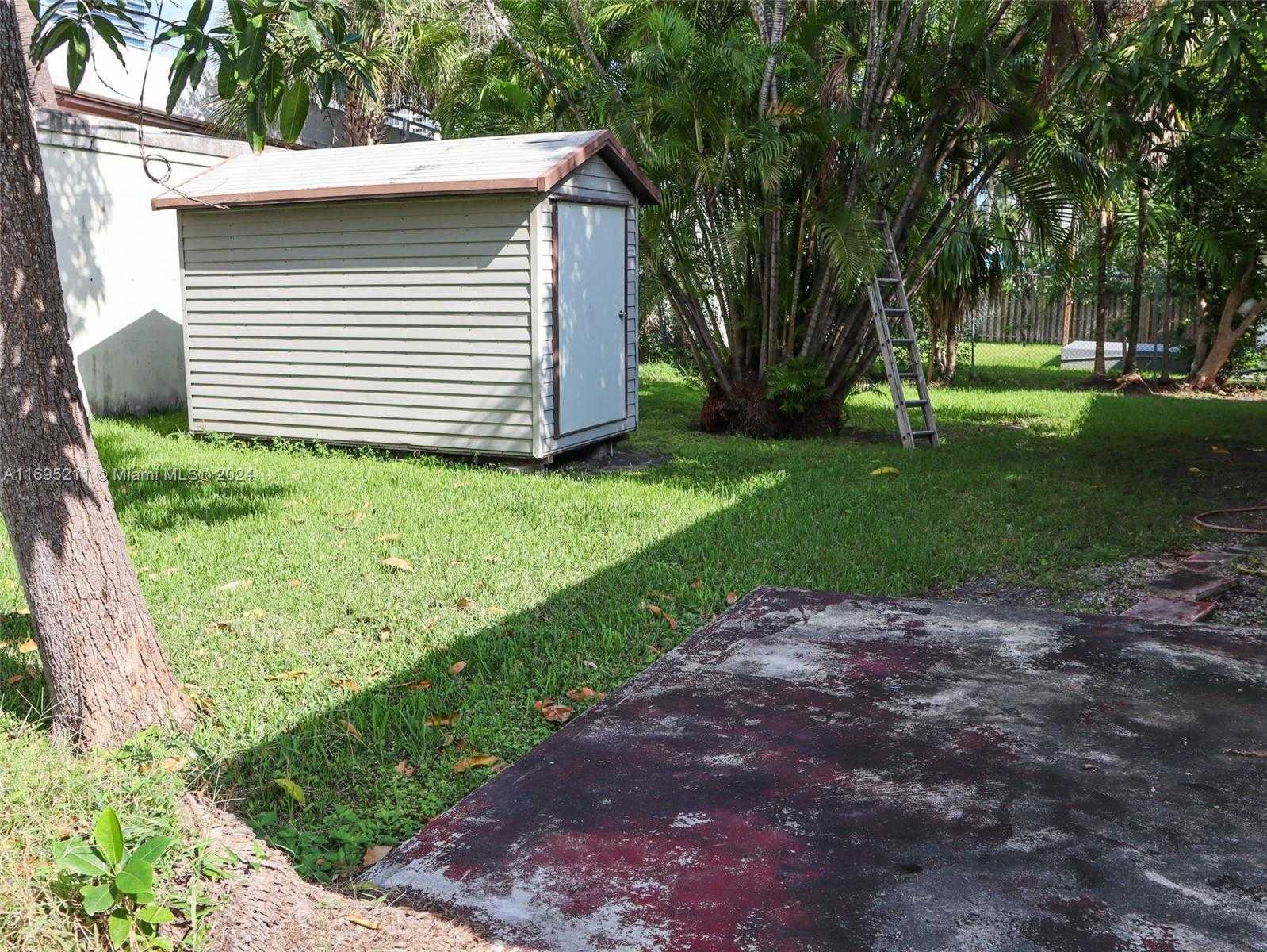 Small Image of 235 191ST TER, Sunny Isles Beach Number 6